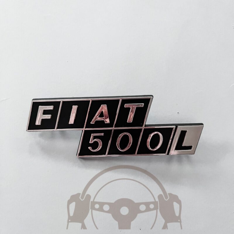 Tylny emblemat Fiat 500 L