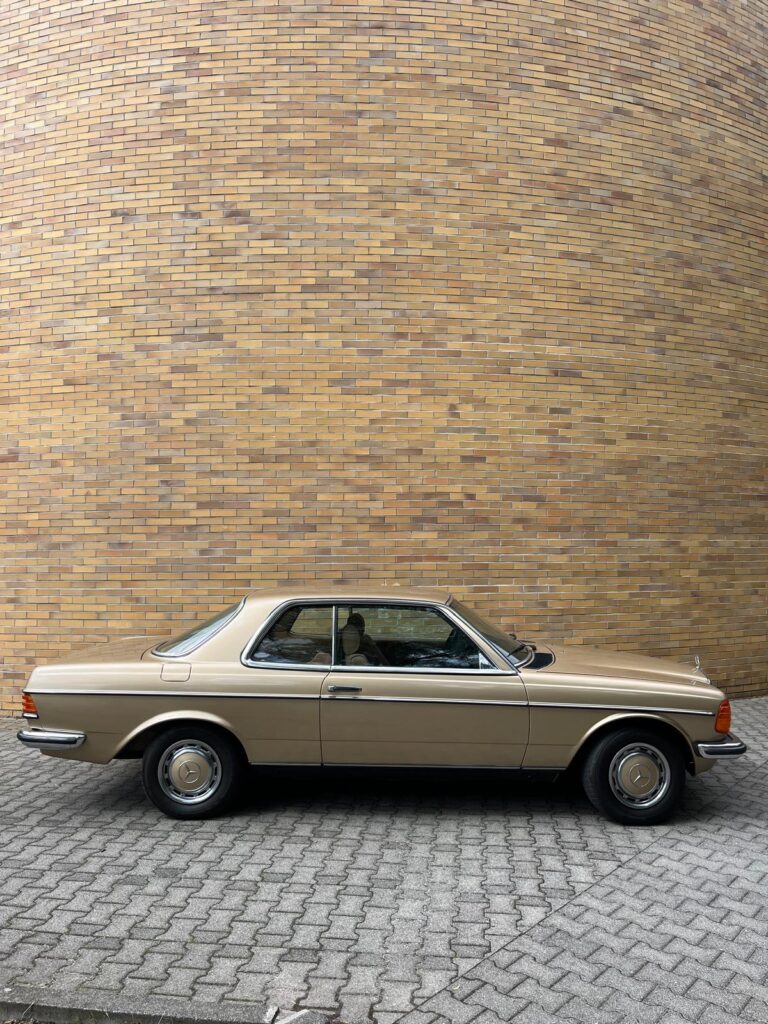 Mercedes W123 Coupe renowacja  portfolio