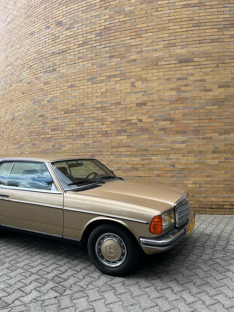 Mercedes W123 Coupe renowacja  portfolio