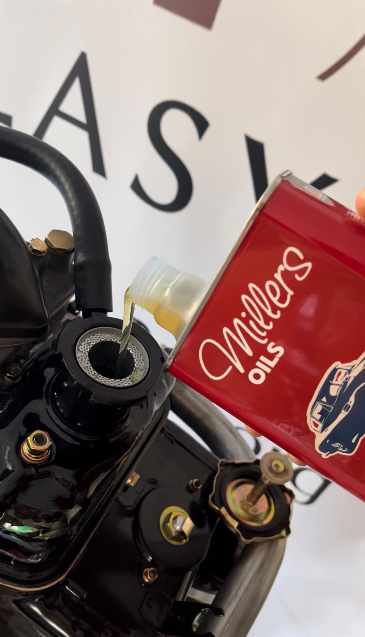 Millers Classic Pistoneeze 20W50